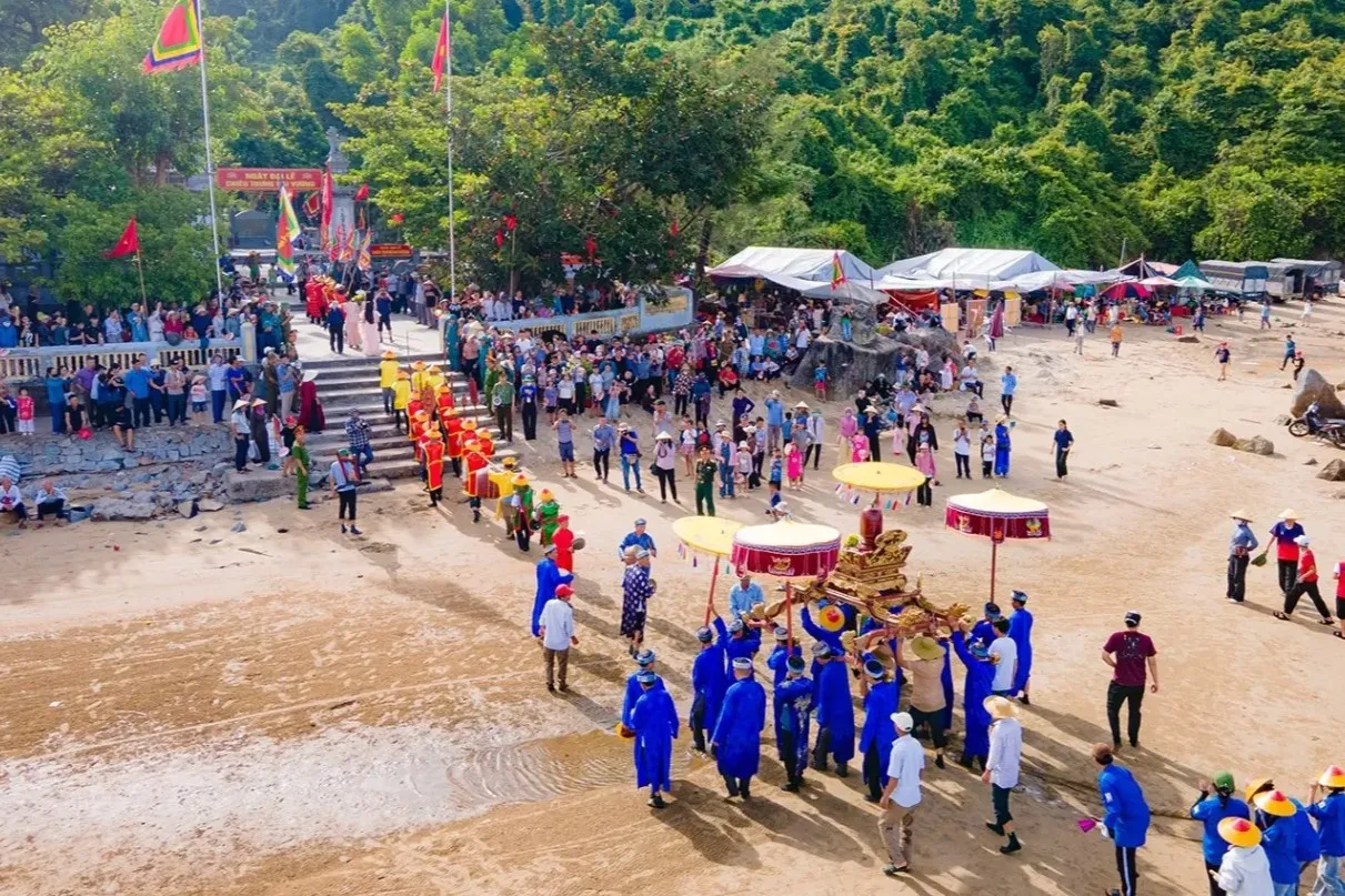 Lễ hội đền Lê Khôi 