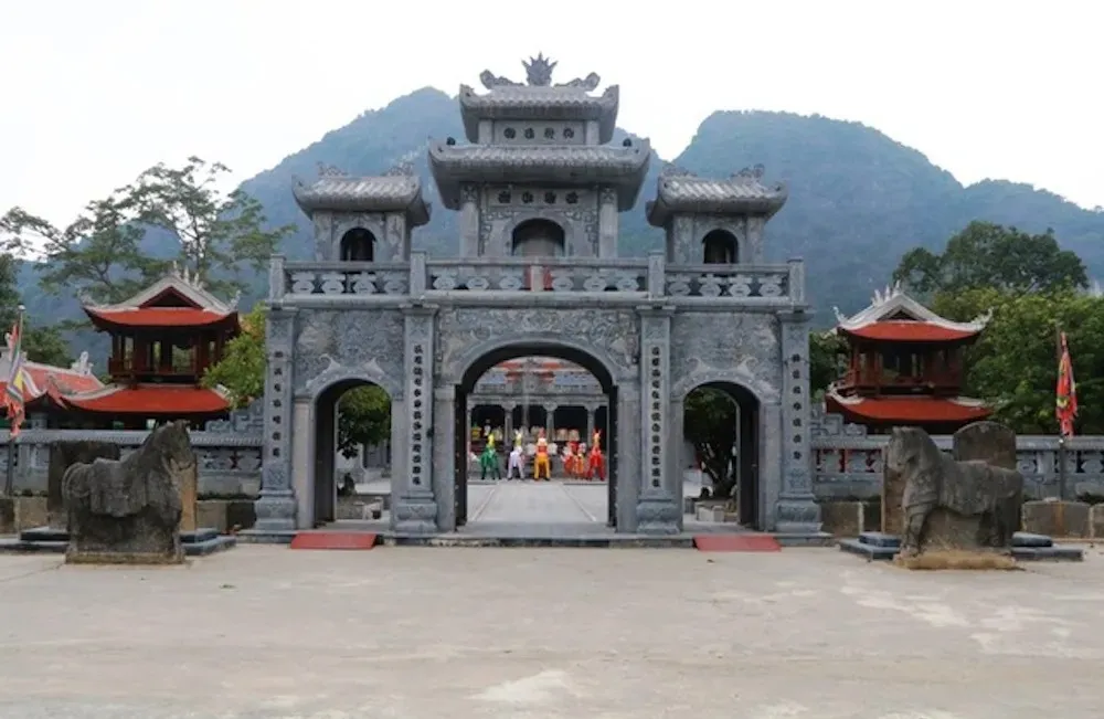 Tổng quan Đền Thái Vi