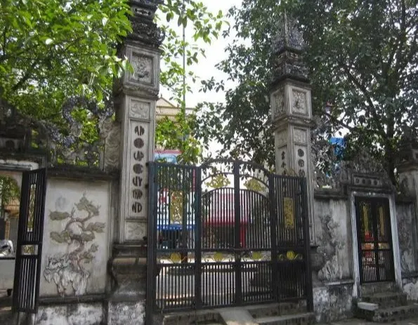 Đền – Chùa Tó (Khánh Sơn tự)
