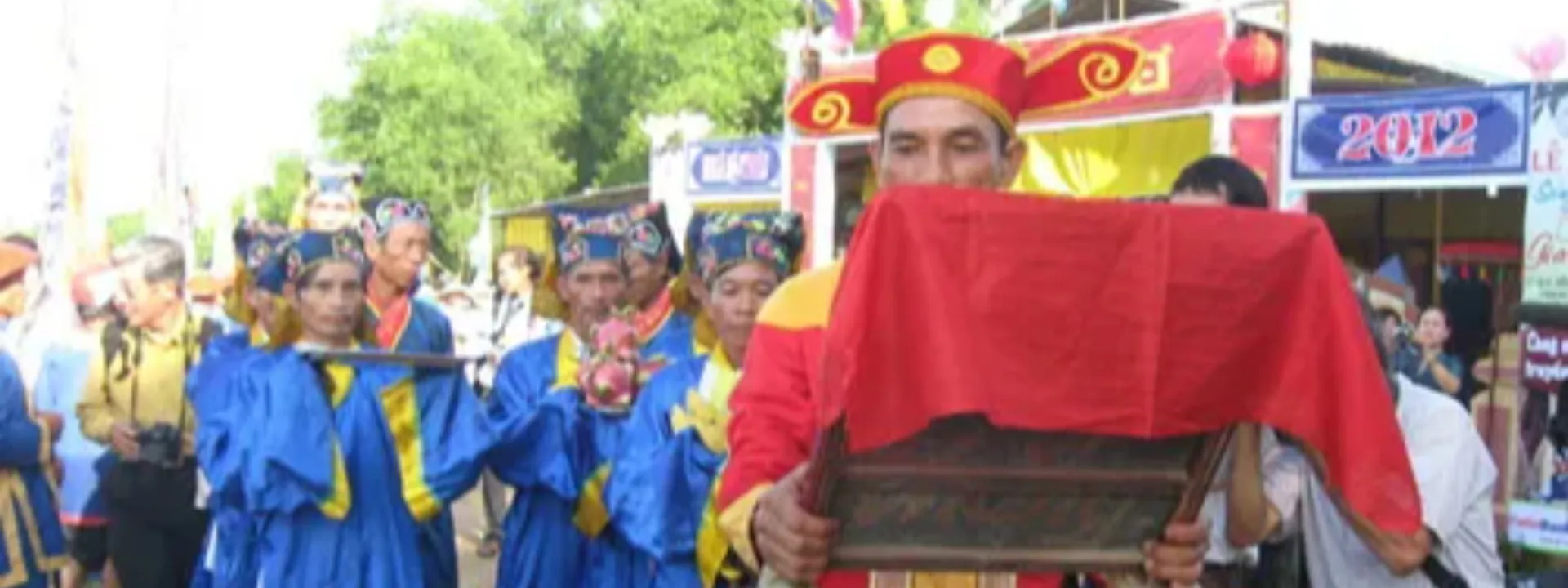 Lễ tế Bà Tơ