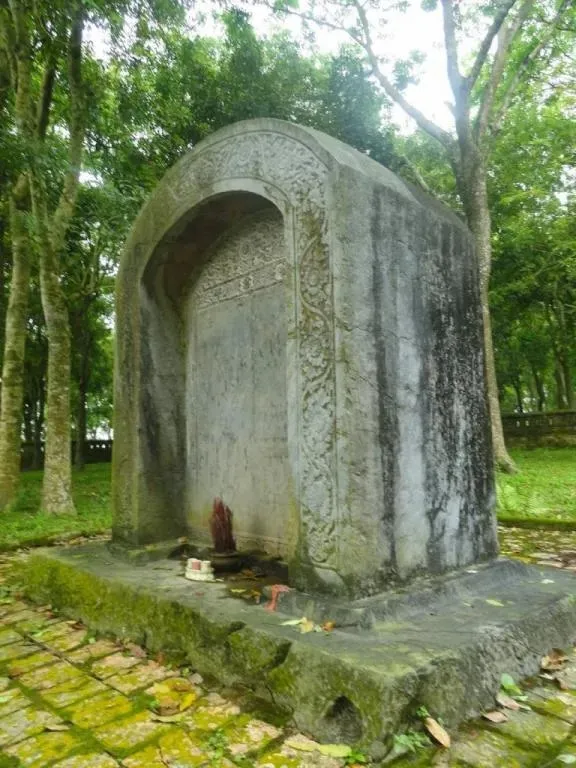 Lăng mộ Thái phó Lê Thì Hiến