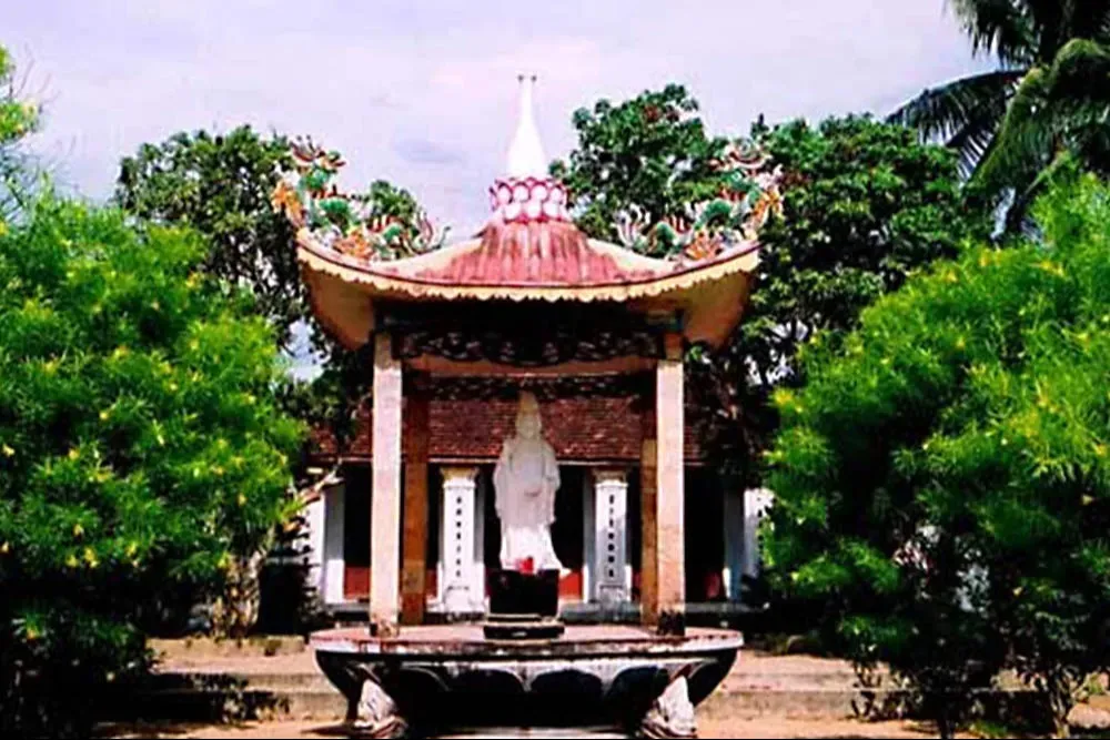 Tổng quan Chùa Cần Linh