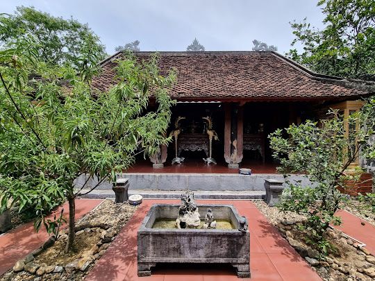 Nhà Thờ Và Phần Mộ Danh Nhân Đào Hữu Ích