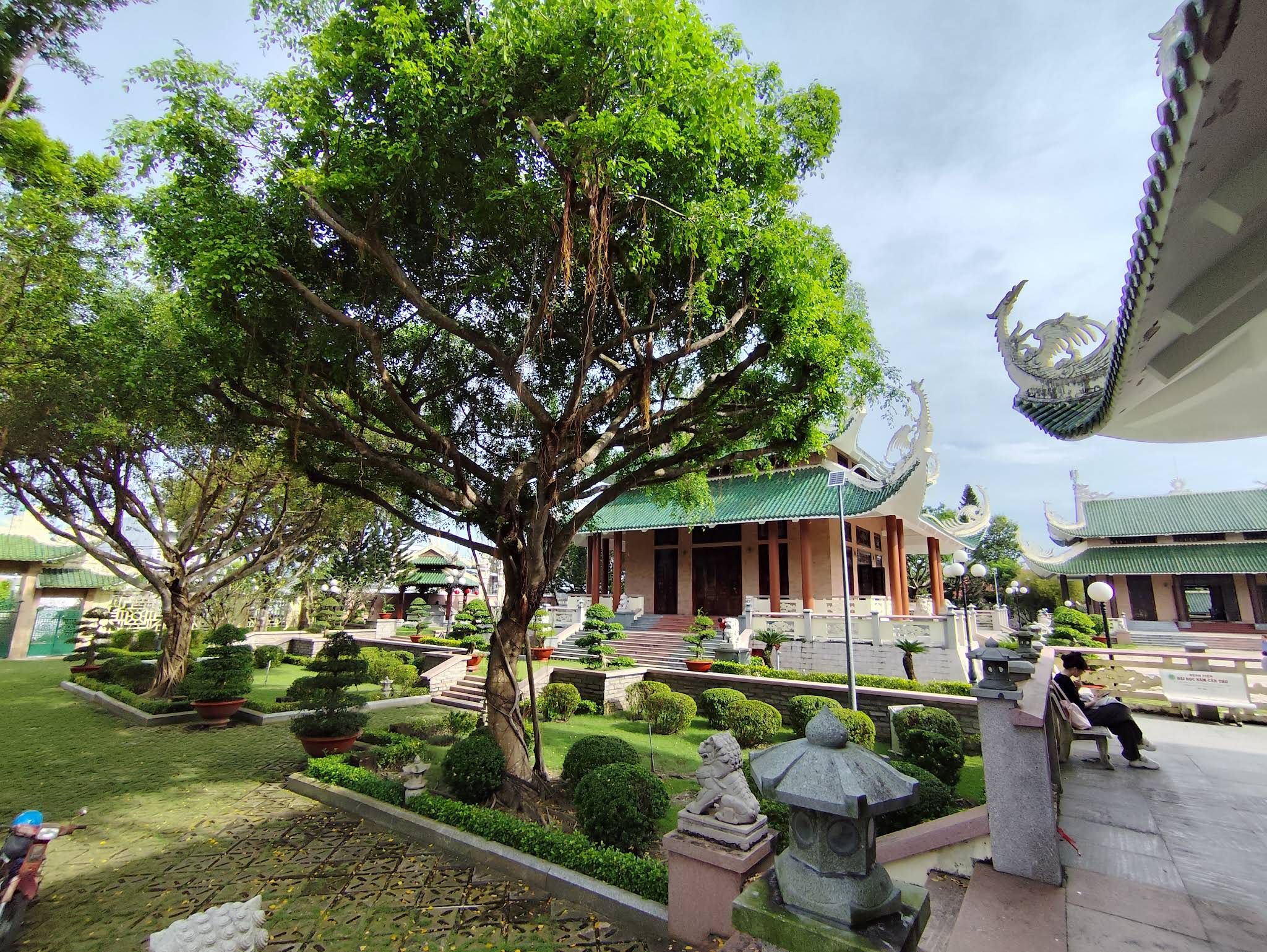 Mộ Thủ Khoa Bùi Hữu Nghĩa
