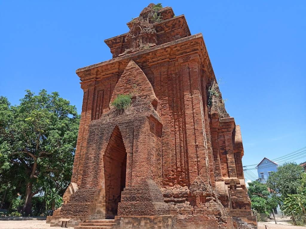 Tháp Bình Lâm
