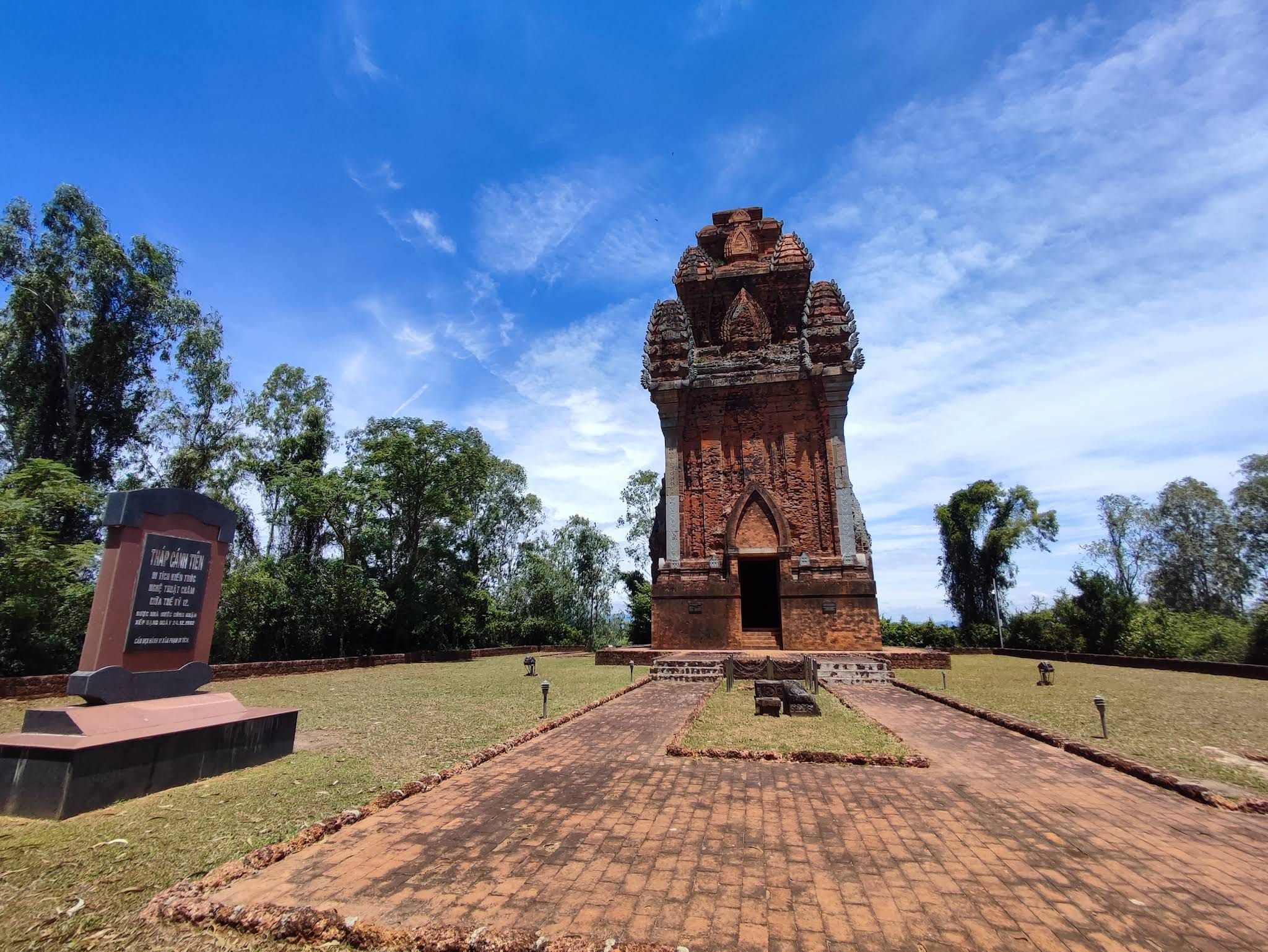 Tháp Cánh Tiên (tháp Đồng)