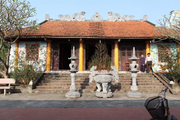 Đình, chùa Đại Lan