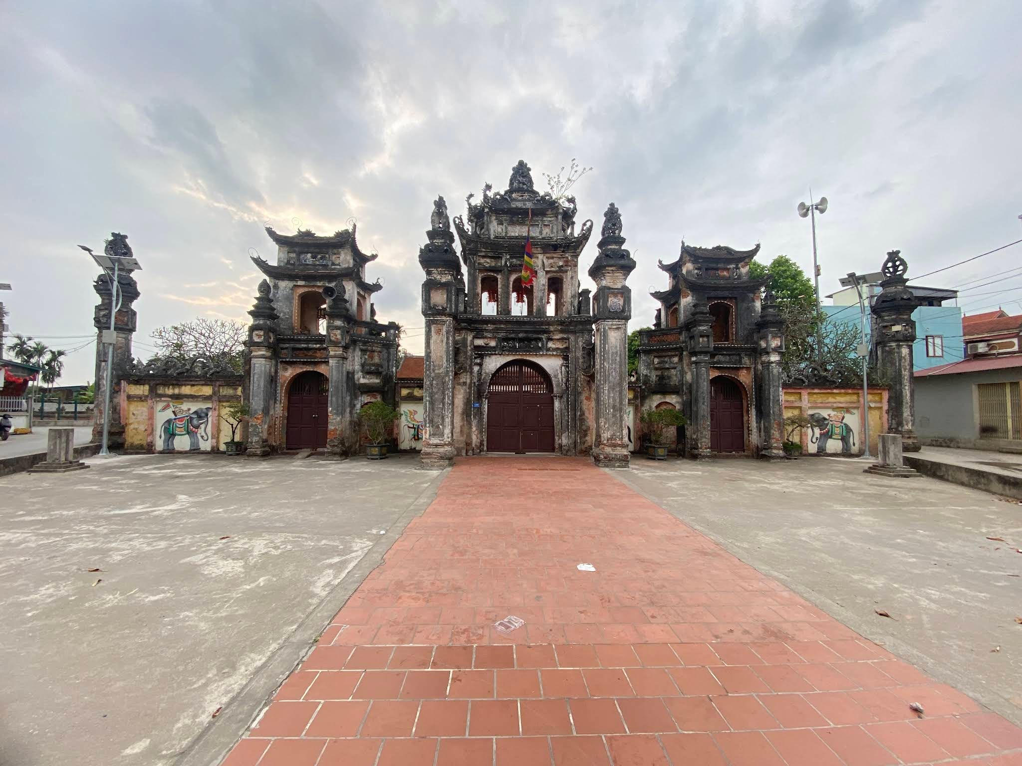 Đình Bạch Liên