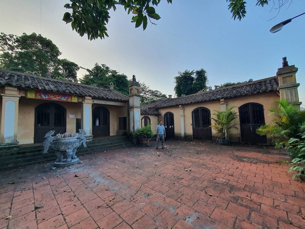 Đền Vua Lê