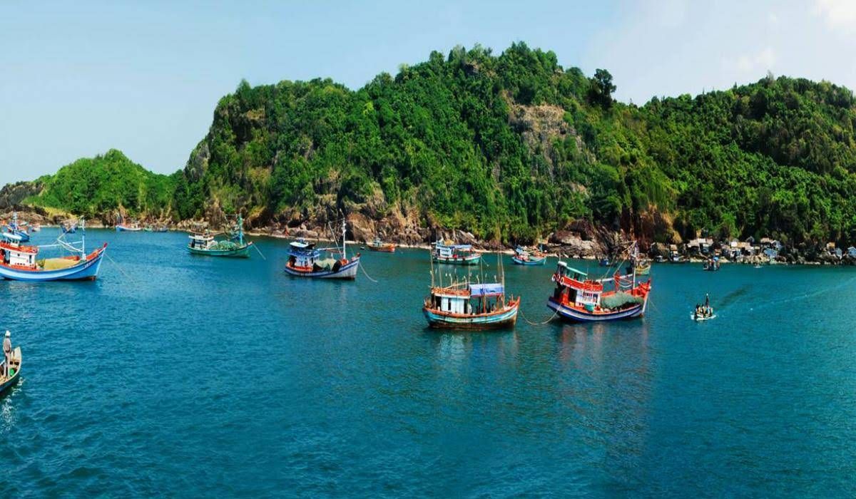 Quần Đảo Hòn Khoai: Hải Đăng, Bãi Lớn, Bãi Nhỏ