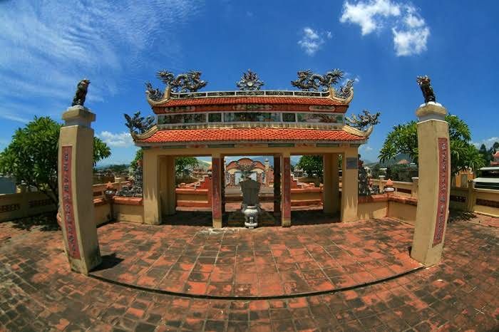 Lăng Mộ Ông Ích Khiêm