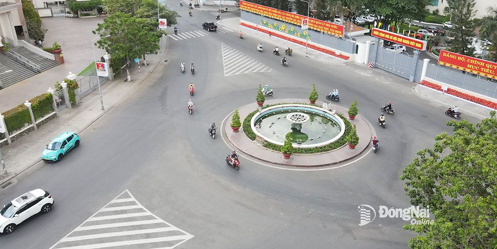 Quảng Trường Sông Phố
