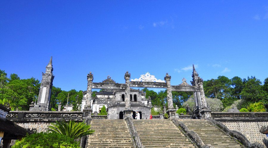 Lăng Khải Định - Ứng Lăng