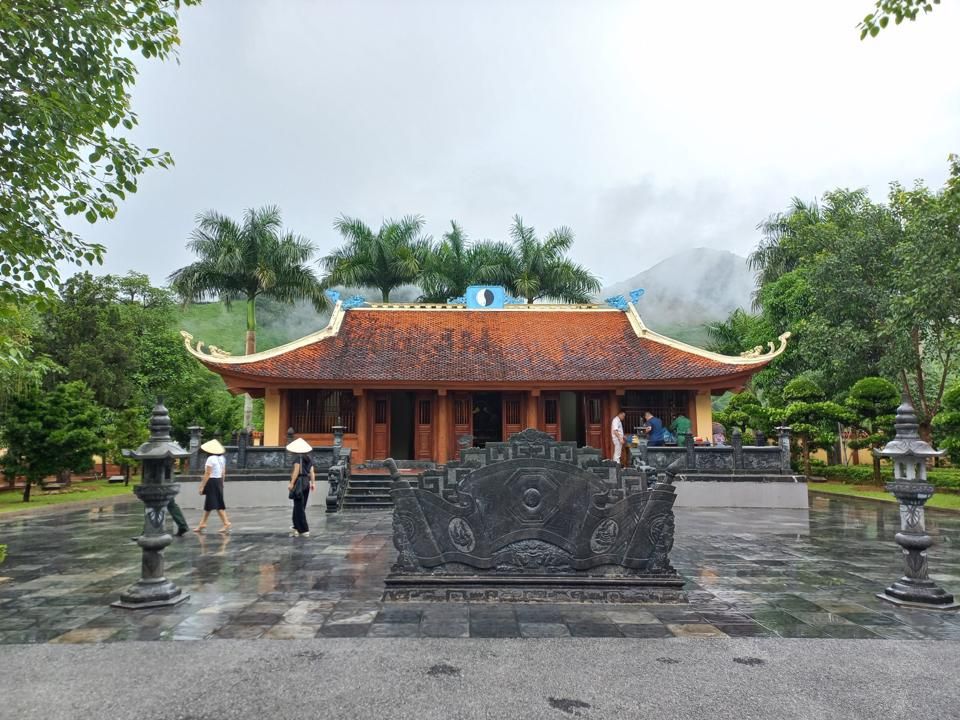 Khu Di Tích Lịch Sử Pò Hèn