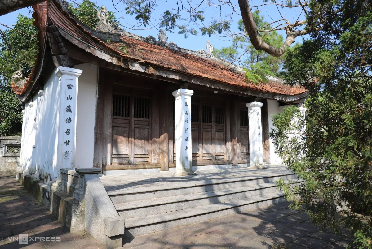 Nhà Thờ Và Mộ Nguyễn Công Trứ