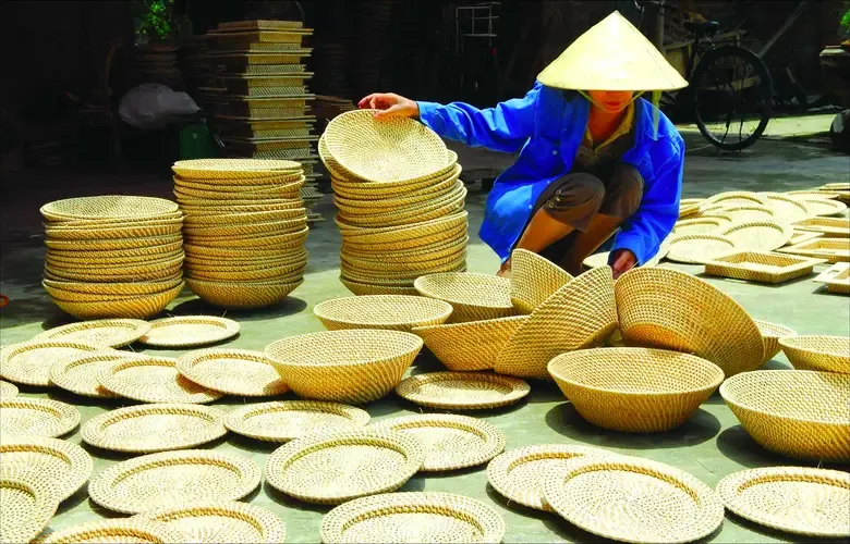 Làng nghề mây tre đan thôn Phú Vinh