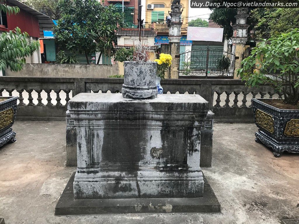Tổng quan Lăng Quận Chờ