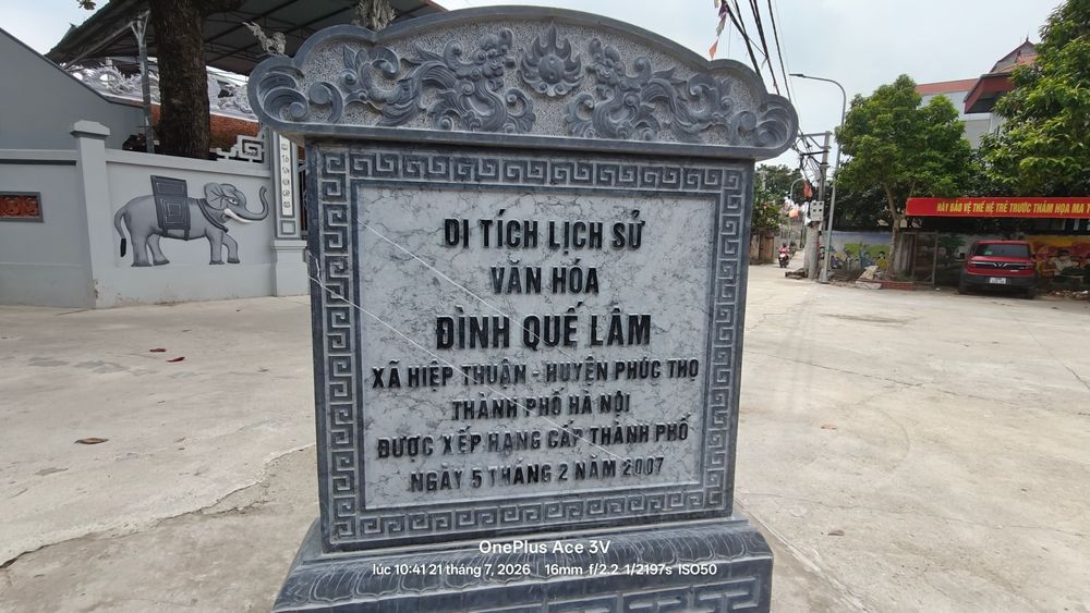 Bia ký đình Quế Lâm