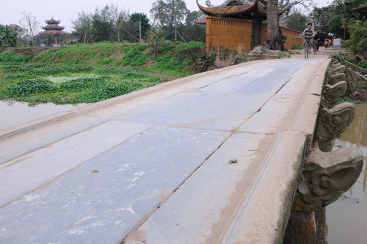 Tổng quan Cầu đá Làng Nôm