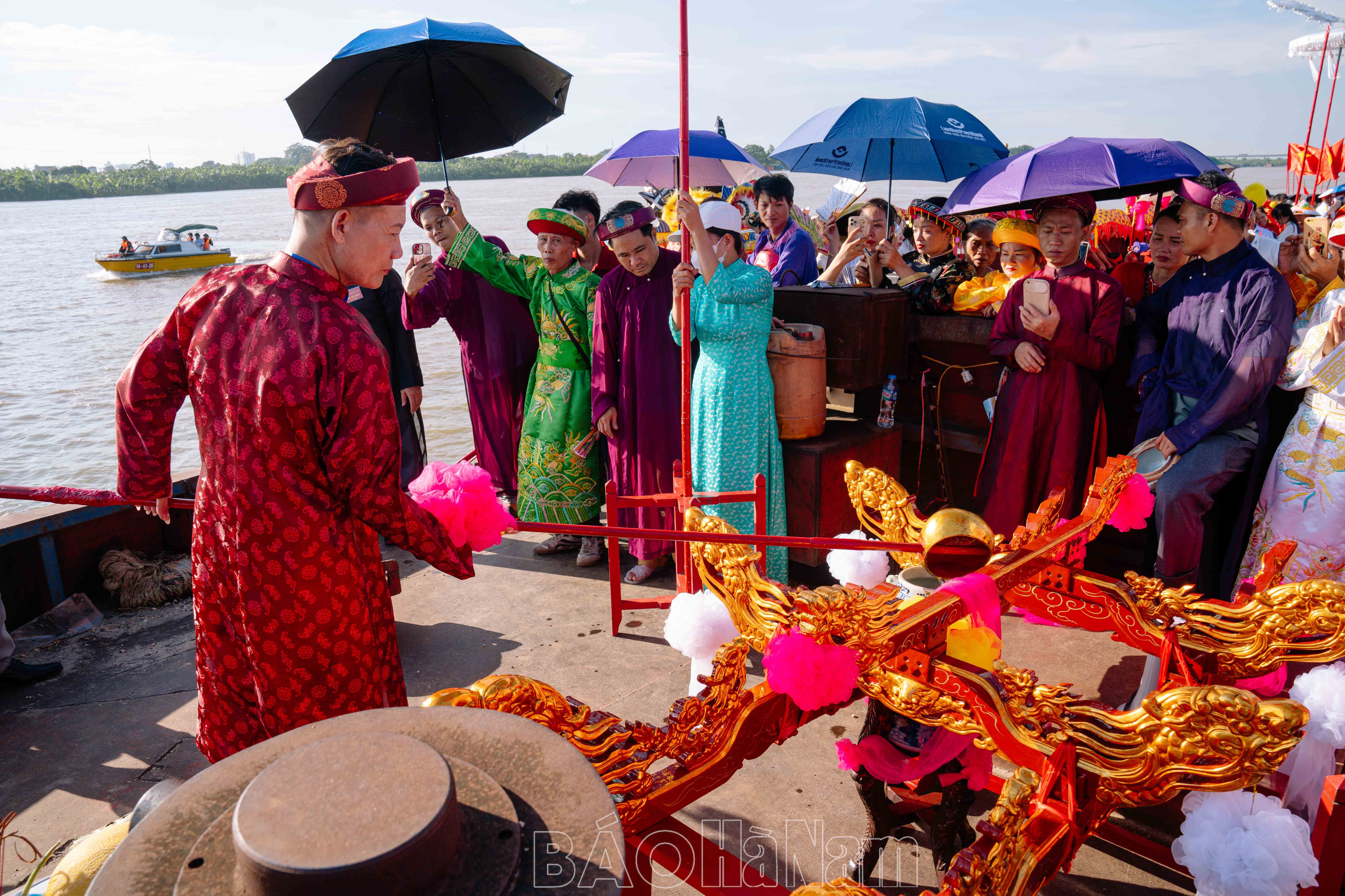 Lễ hội đền Lảnh Giang (18-25/06)